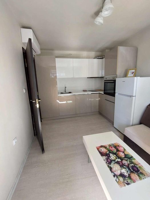 Дава се под наем Двустаен апартамент в София, Банишора - 50 кв.м за 398.82 € - Снимка #1