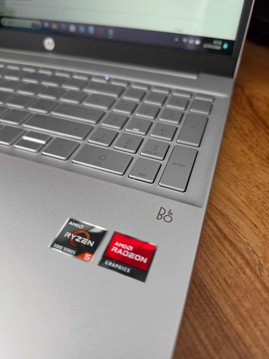 Лаптоп HP Pavillion 15, Ryzen 5500, 8GB RAM, 512GB SSD, Touchscreen