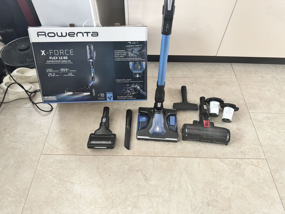 Aspirator vertical Rowenta X-Force Flex 12.60 Aqua
