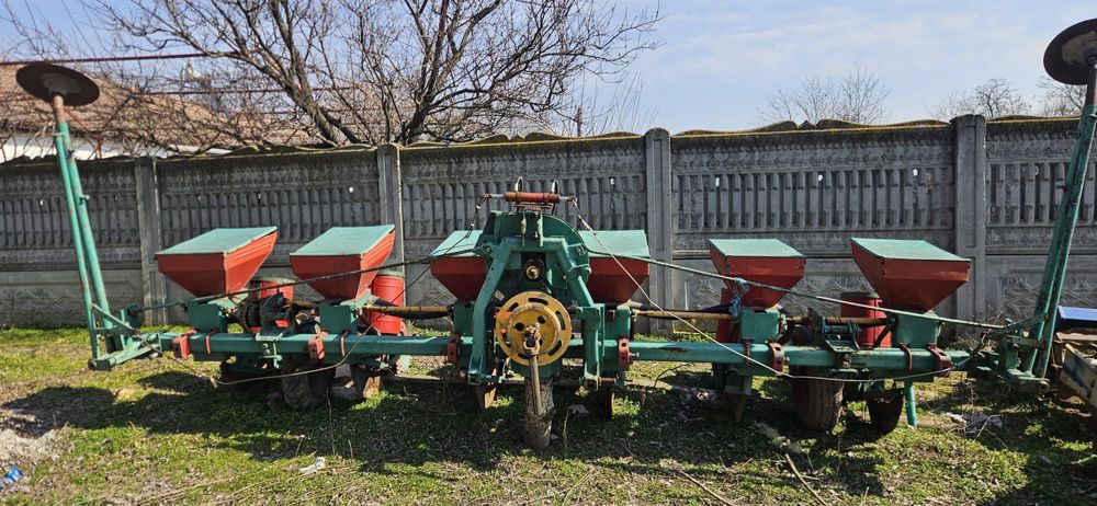 Semanatoare grau si semanatoare porumb