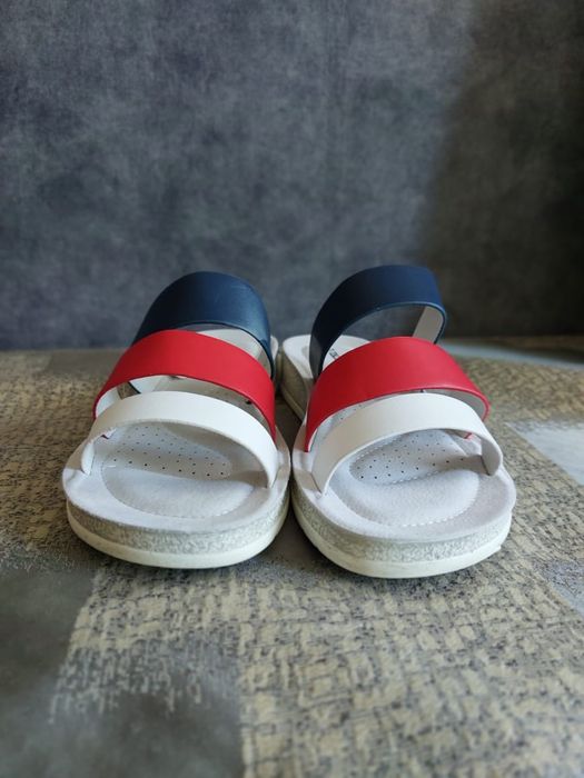 шлепанцы новые !