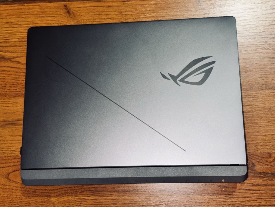Ноутбук Asus Rog Strix G16, RTX5070Ti, Core Ultra 7 255HX, 16RAM, 1TB