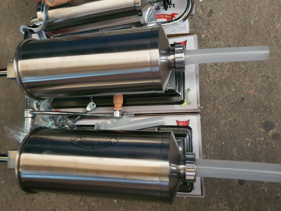 Mașina de umplut cîrnați verticală și orizontală