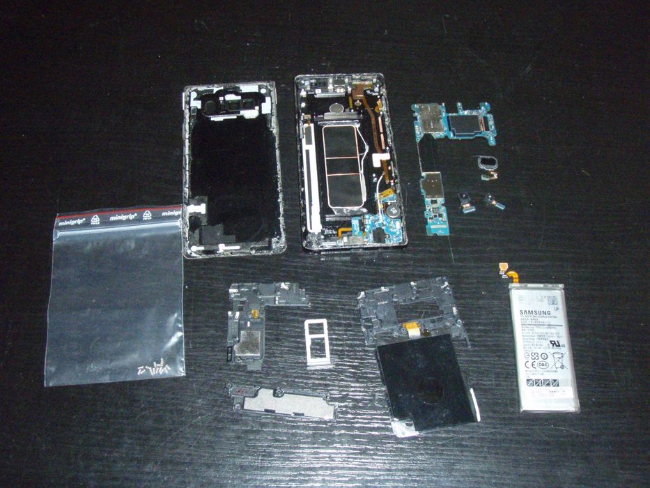 Dezmembrez Samsung NOTE 8 dual sim, liber de retea