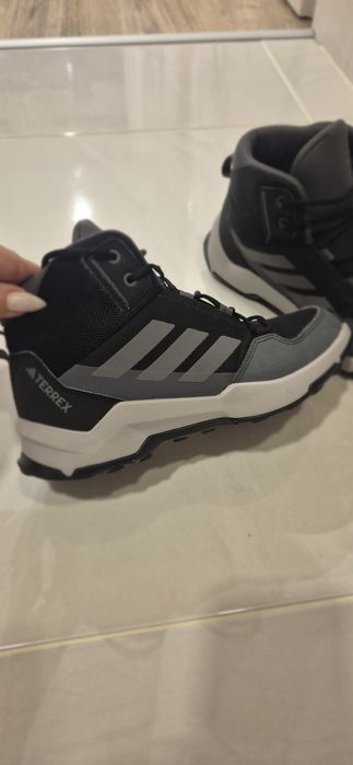 Боти Adidas Terrex за момче