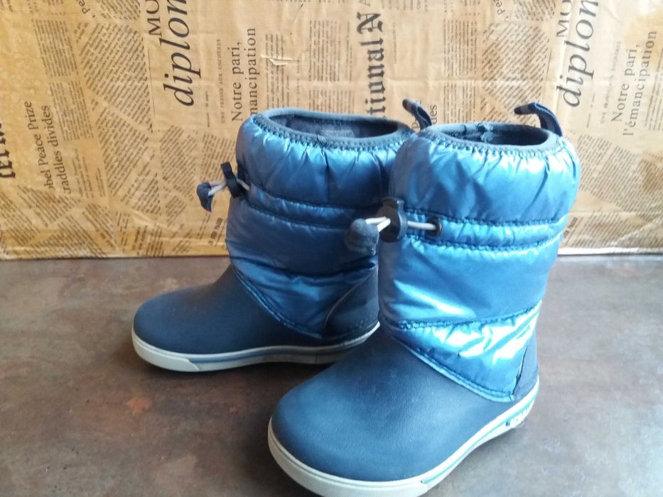 детски ботуши,зимни обувки,боти,апрески,Crocs номер25 за момче