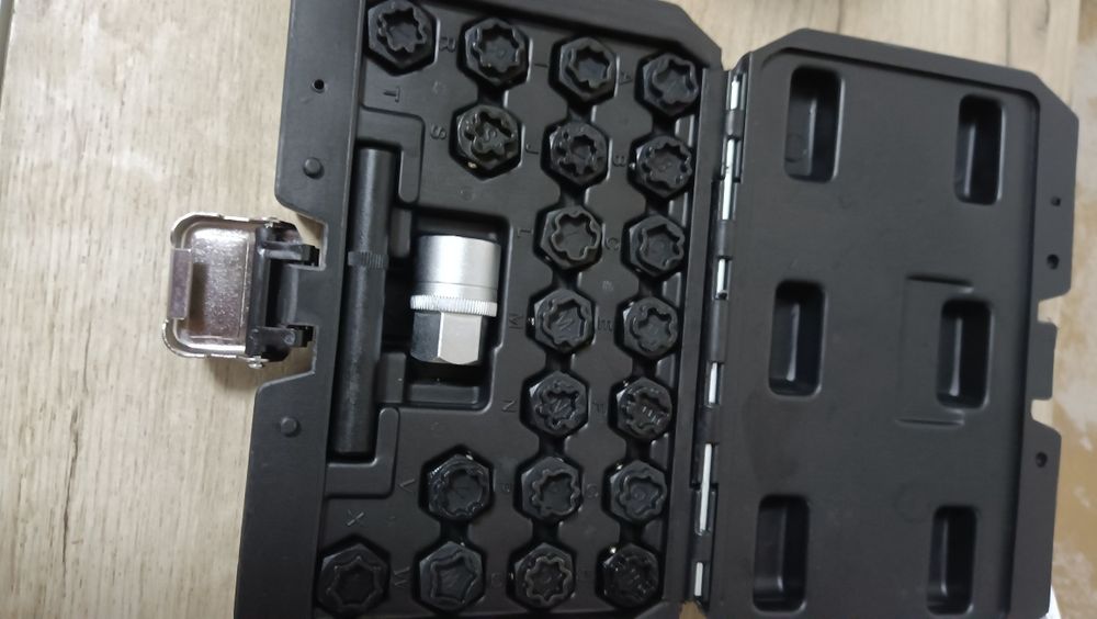 Vând Antifurt Trusa grup WAG