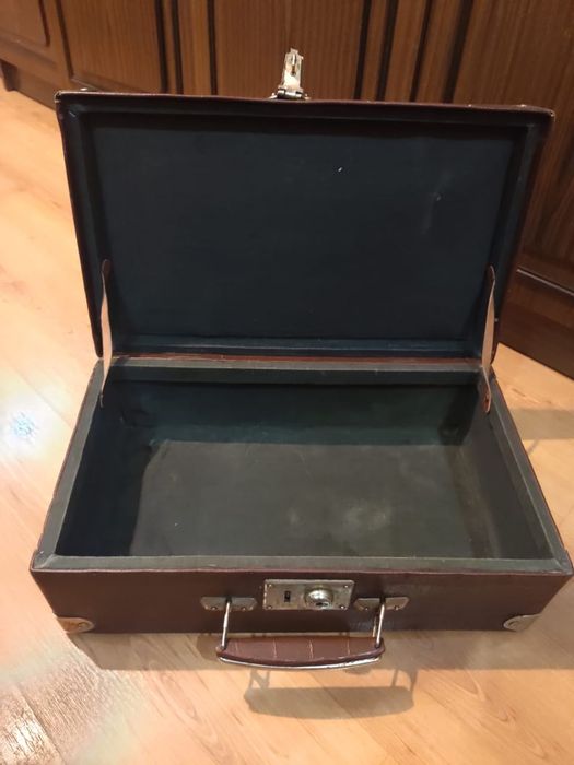 Советский чемодан