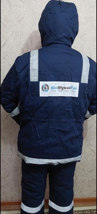 Продается спец одежда спецовка