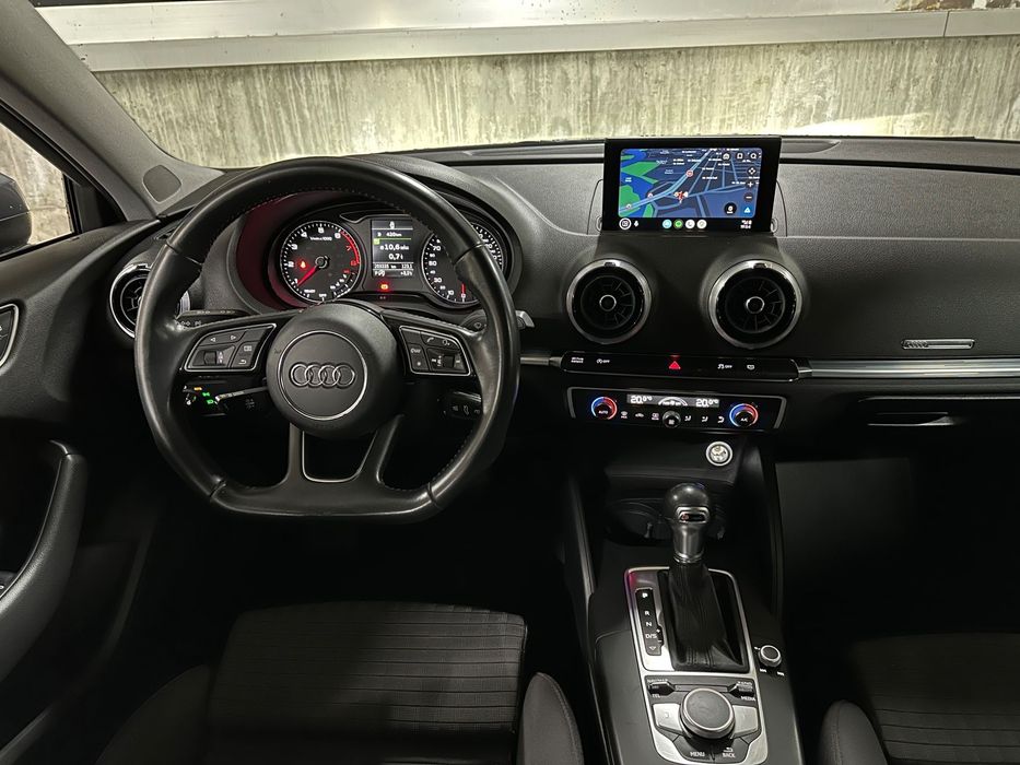 Audi A3 Sportback S-Tronic / Bi-Xenon / CarPlay