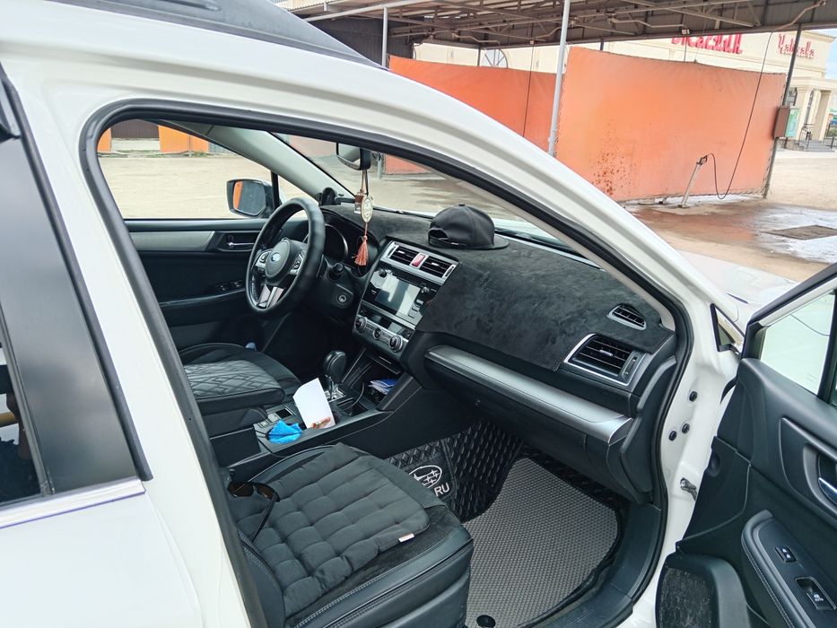 Субару аутбек универсал