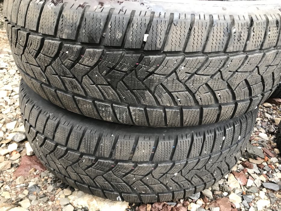 Зимни гуми 2бр.215/65R17
