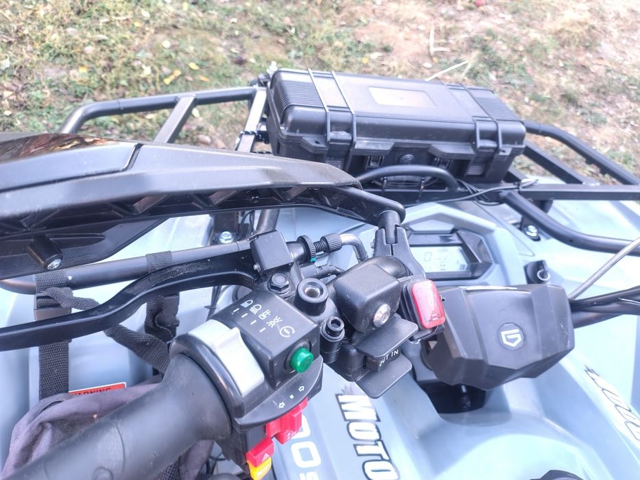 Vând ATV Cf moto 400