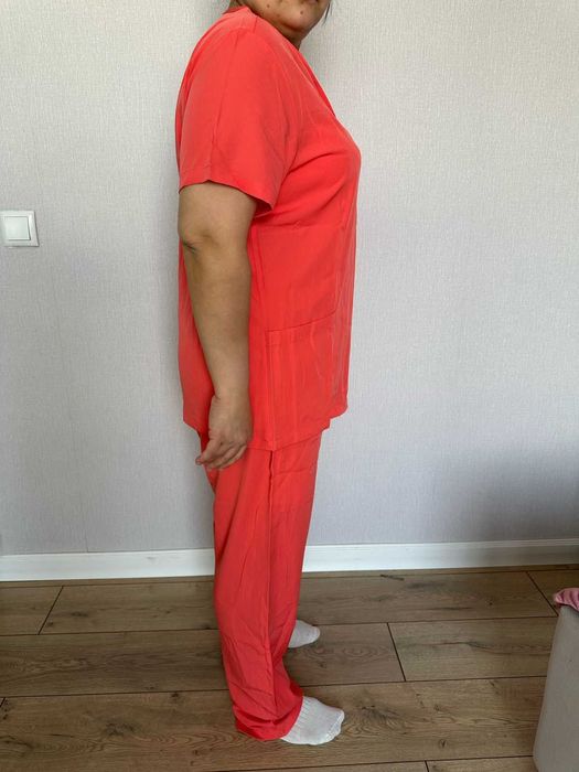 Продам медицинскю форму