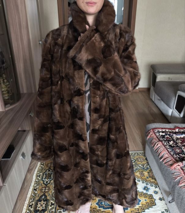 Продам  шубу норковую .