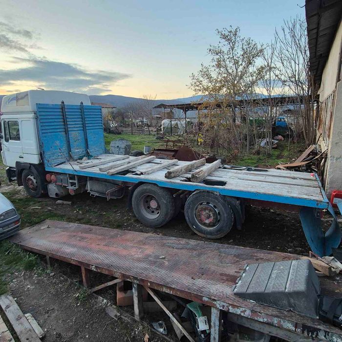 Камион MAN 26 463