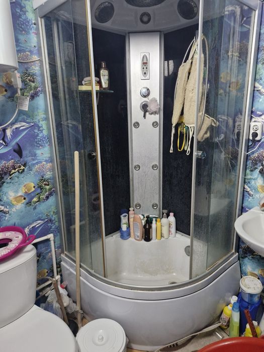 Продаю душевую кабину