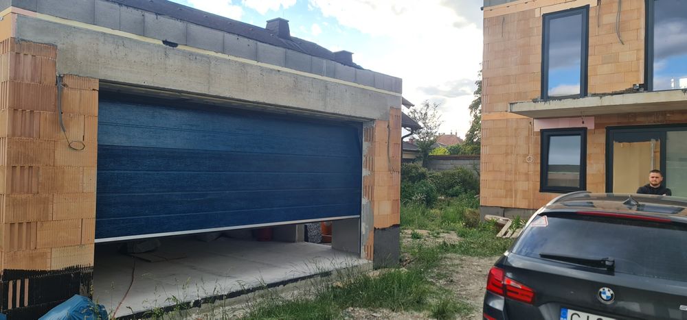 Usi de garaj secționale