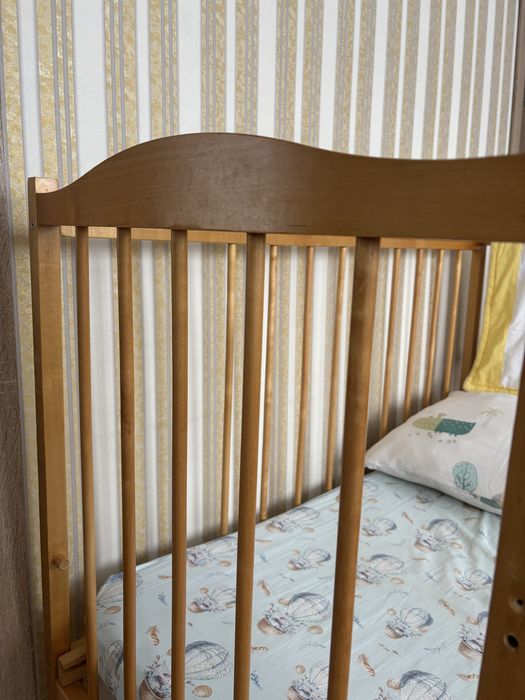 Продам детскую  кроватку