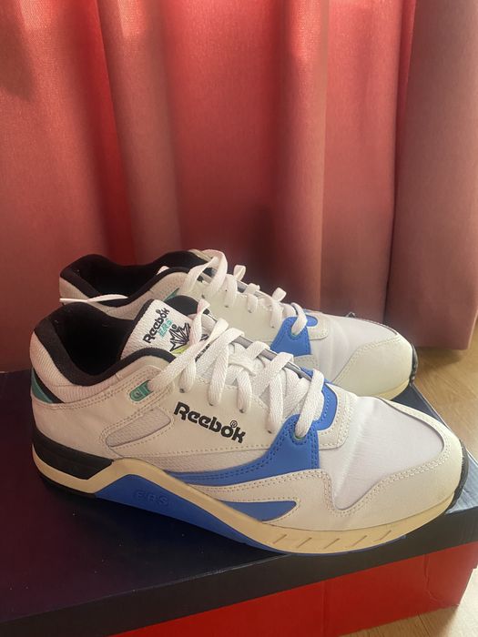 Нови бели мъжки маратонки Reebok