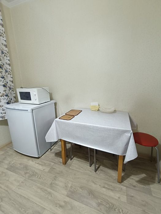 Сдам посуточно 1 кв в 11 Мик