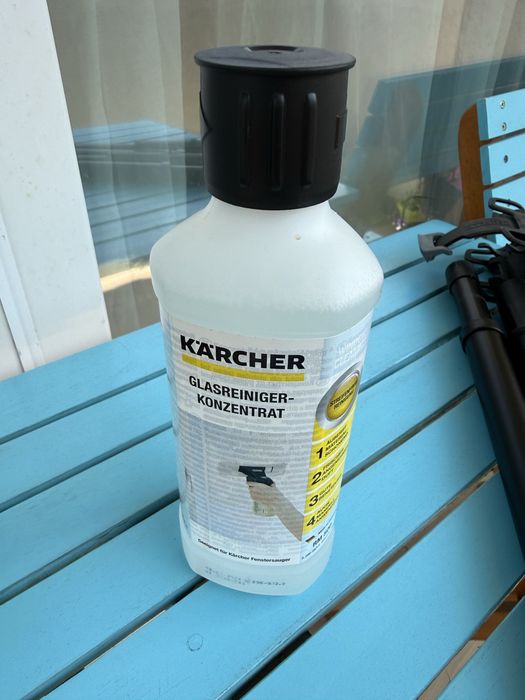 Уред за почистване на прозорци Karcher WV 2  + KV 4 Premium, плюс удължител Karcher KV