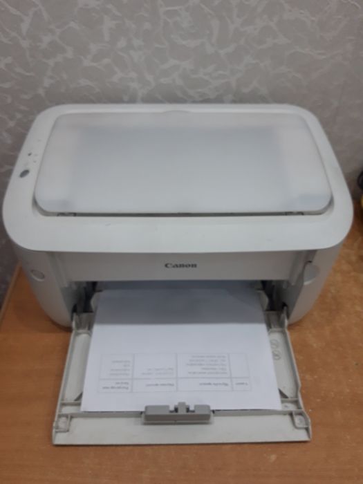 Продам принтер черно-белый, лазерный