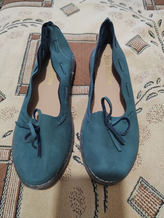 Продам балетки новые