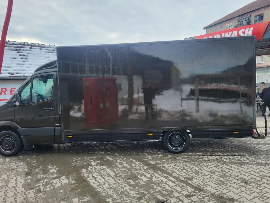 Mercedes Benz Sprinter
