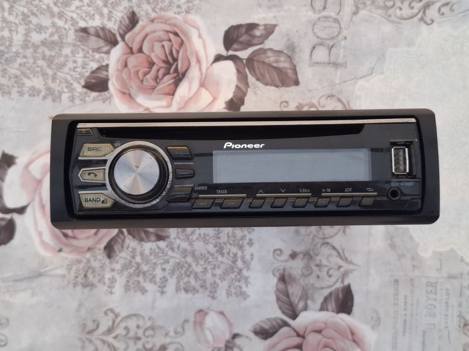 CD Pioner Deh-4700BT- НОВО