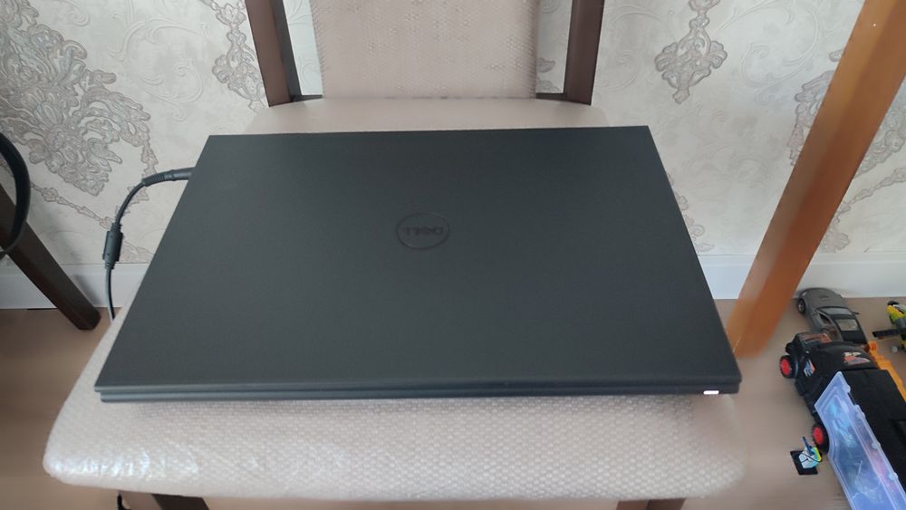 Продается ноутбук  Dell