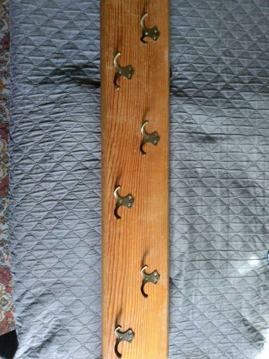 Закачалка за дрехи -