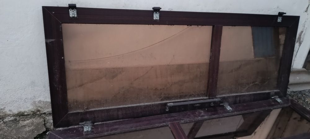 Двери входные уличные
