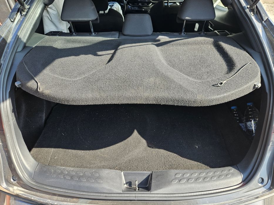 Кора в багажника за Toyota C-hr
