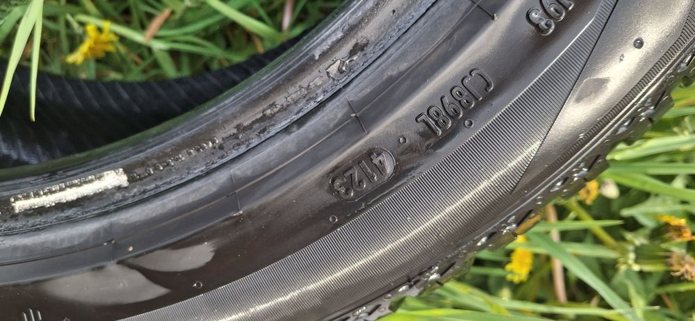 Pirelli All season 225/45/r17 dot 48.23