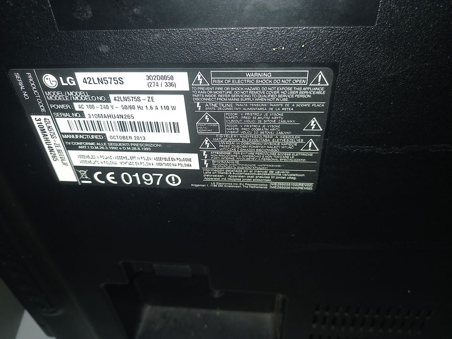 Vand plazma marca LG pentru pese ea functioneza dar se vede pe jumate.