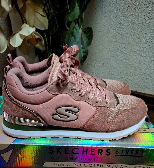 Skechers nr 36!Foarte comozi!