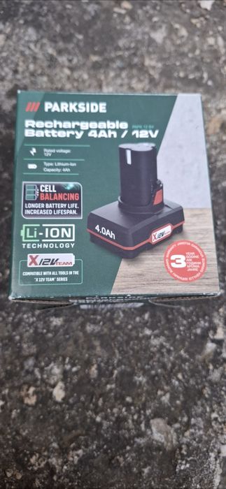 Зарядно и акумулаторн батерия 12V 2Ah+акумолаторна батерия 12V 4Ah PARKSIDE