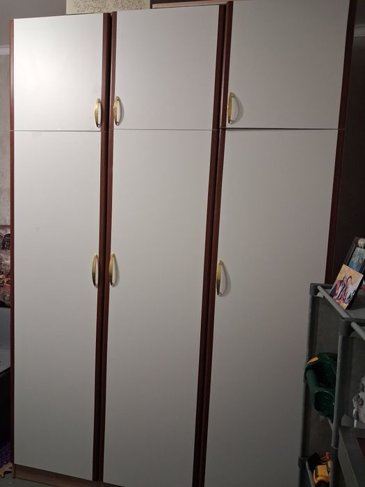 Продам шкаф б/у в отличном состоянии