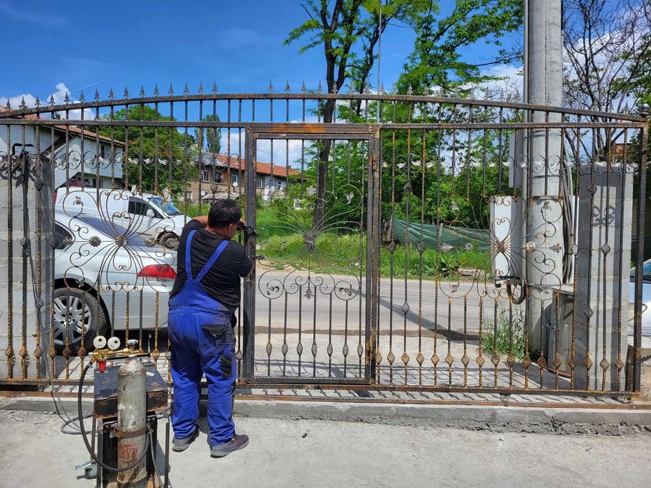 Заварчик заваръчни услуги на място