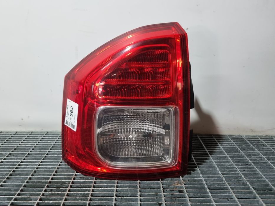 Stop Stanga Jeep Compass 2011 - 2015 SUV 4 Usi (1562) Cu led 05182543 Garantie