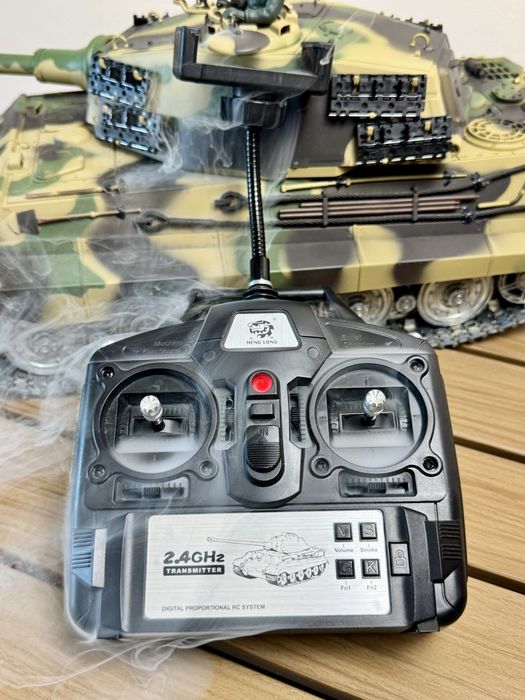 Радиоуправляем RC Танк King Tiger - Платка 7.0, WiFi Камера, Дим и 4 Батерии