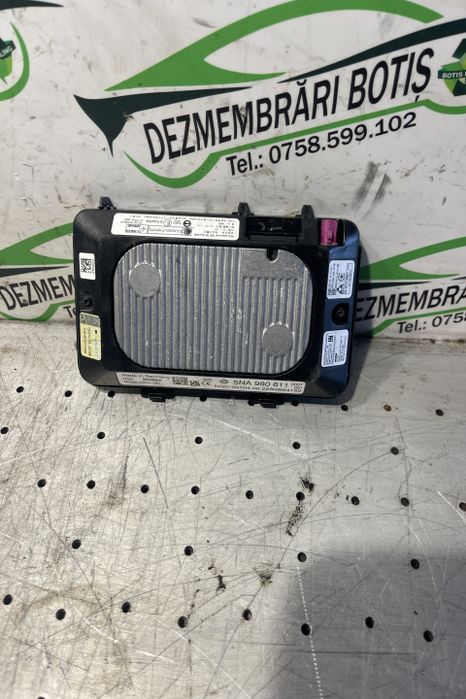 Modul incarcare telefon wi-fi 5NA 980 611 Volkswagen VW Golf a 8-a ge