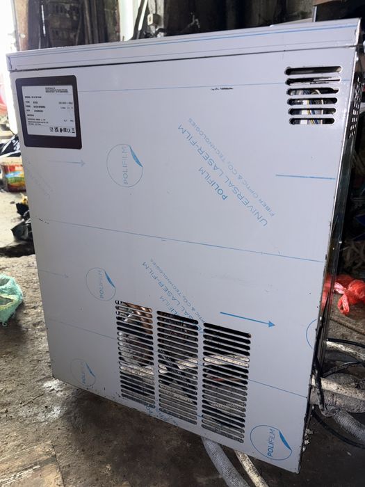 Ледогенератор HS 22 W V230 професионален