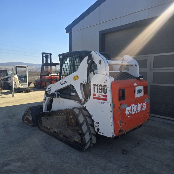 Miniincarcator Bobcat T190