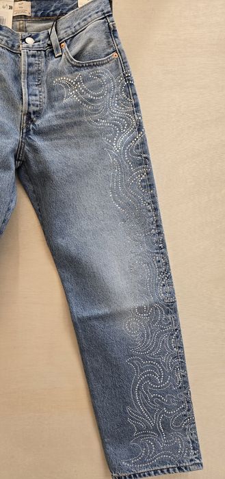 Blugi Levi's colecția Beyonce