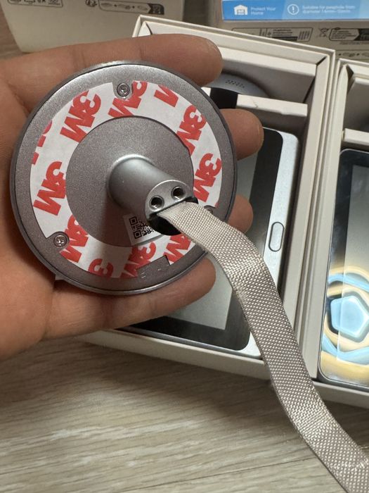 ЛОТ 4 броя EZVIZ видео шпионки CP4 и DP2C