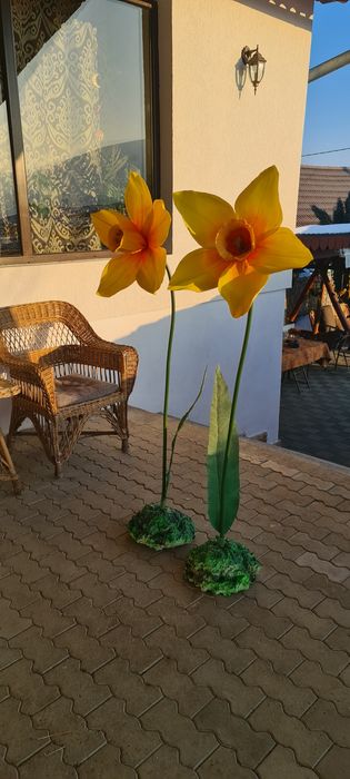 Flori din hartie creponata pentru evenimente