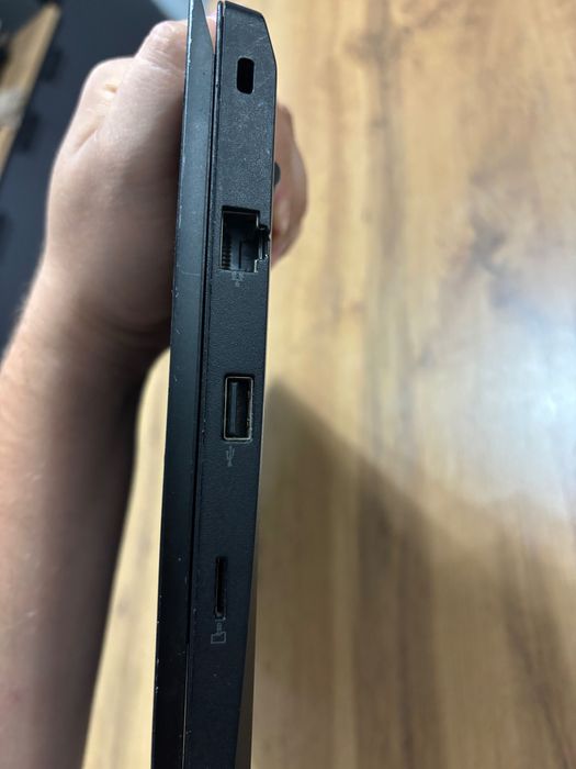 Продаю Lenovo ThinkPad ноутбук