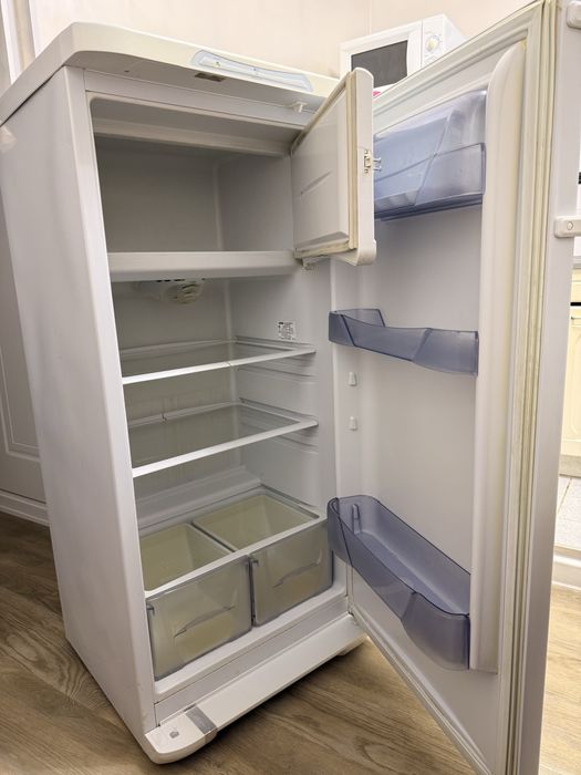 Холодильник Бирюса 237